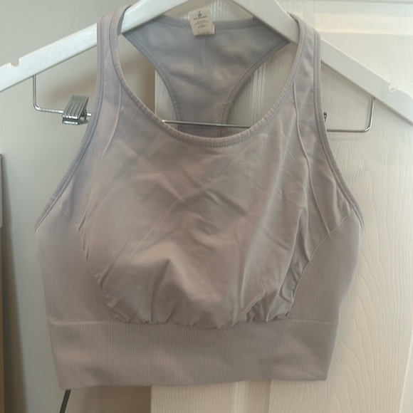Lululemon athletic top with built in bra. Size 12 - Picture 1 of 3